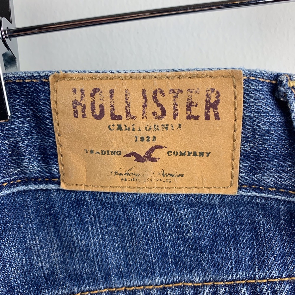 Hollister | Ripped Distressed Jean Shorts - Picture 3 of 6